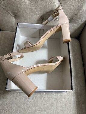 Nine West NIB Pruce Sandals Size 11